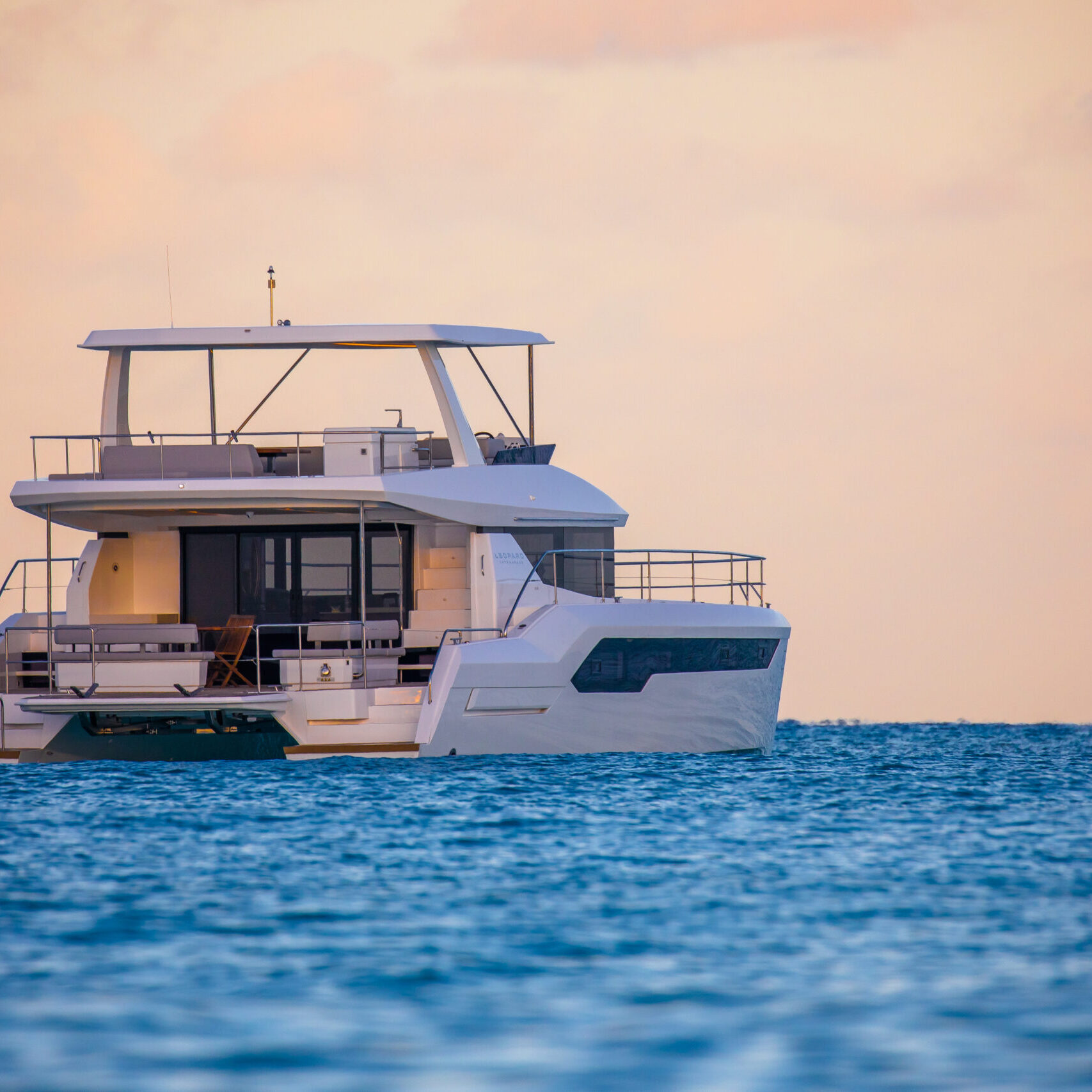 ISLA COIBA BY PRIVATE YACHT - COÍBA YACHT